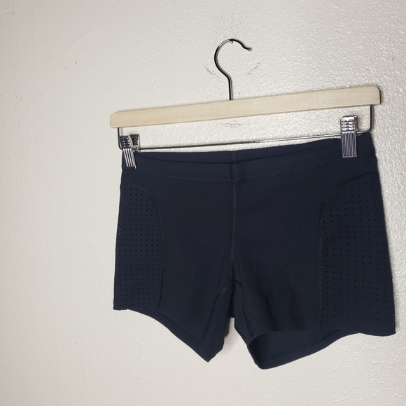 lululemon athletica Pants - Lululemon Black Biker Shorts 2.5"